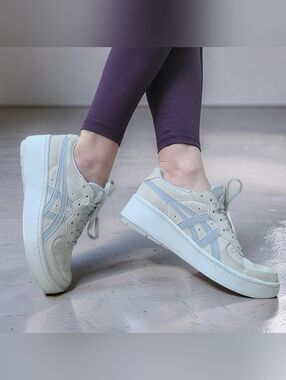 Onitsuka Tiger by Asics Women's Cream Suede Platform Sneakers